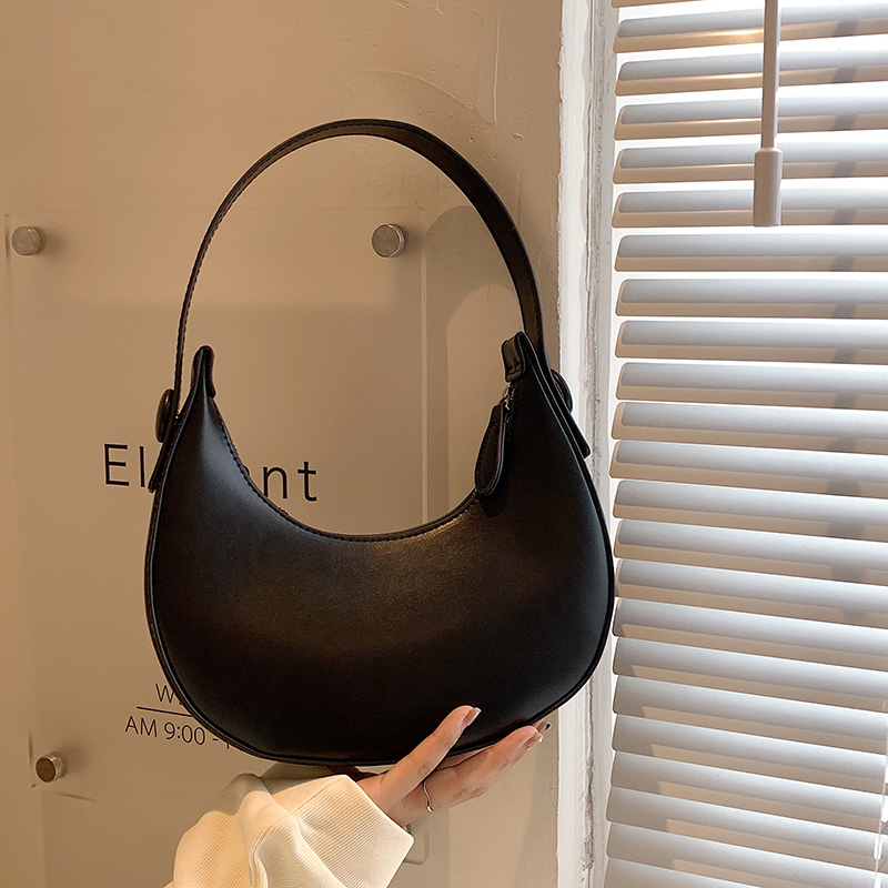 Sacs à aisselles en cuir PU po - Half Moon Crescent avis et prix