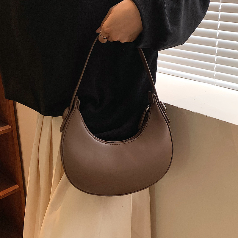 Sacs à aisselles en cuir PU po - Half Moon Crescent avis et prix