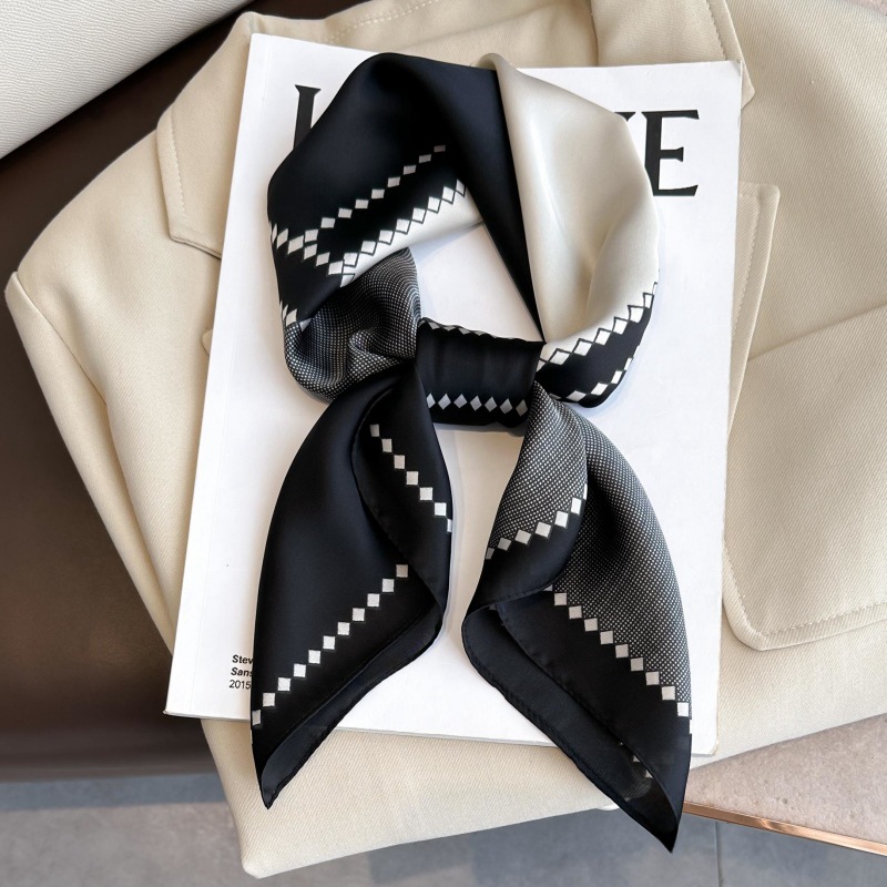 Foulard carré en soie motif ch - Women Bags For Office avis et prix